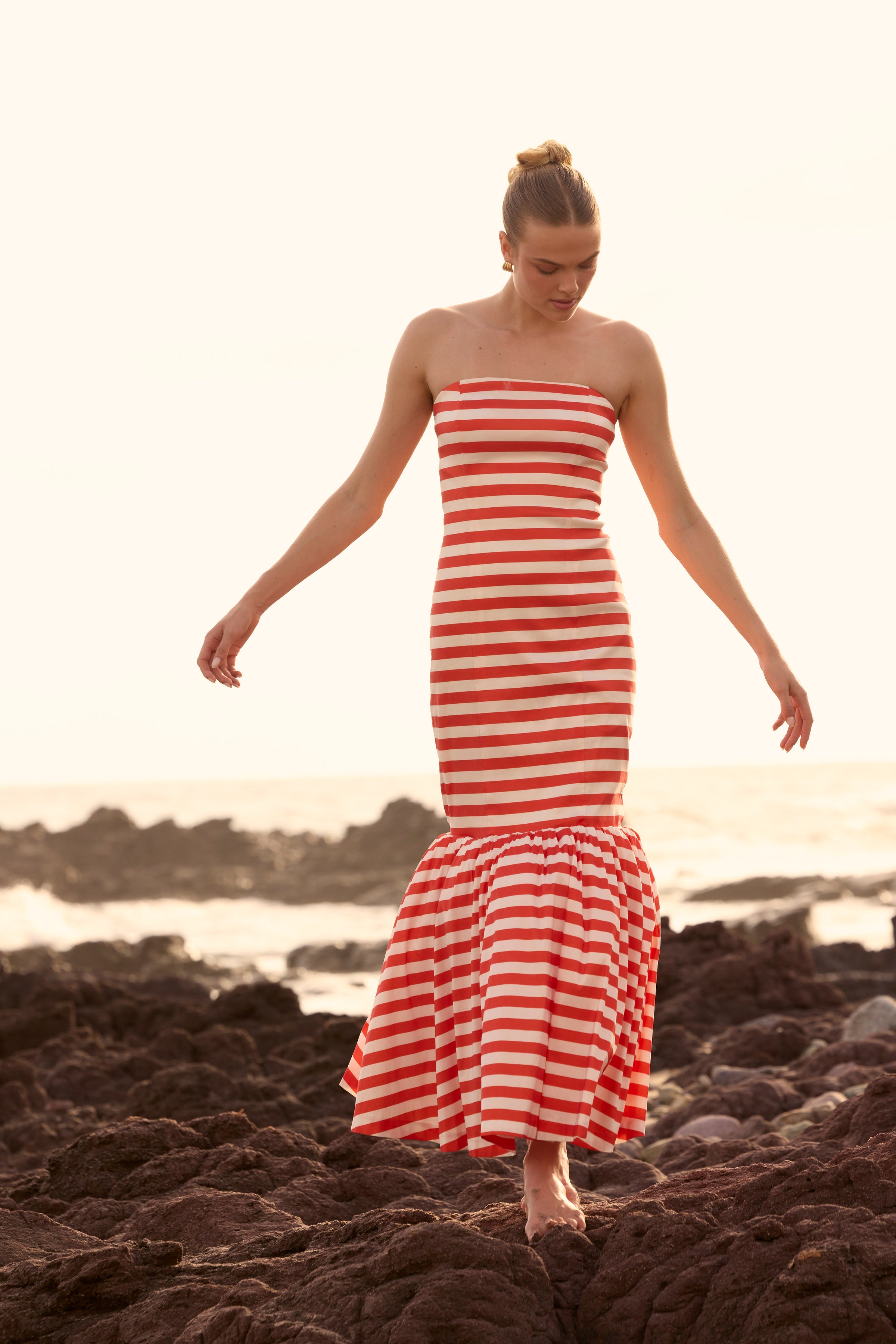 olina gown