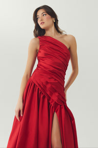 lisa gown