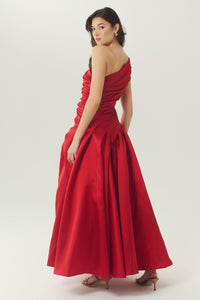 lisa gown