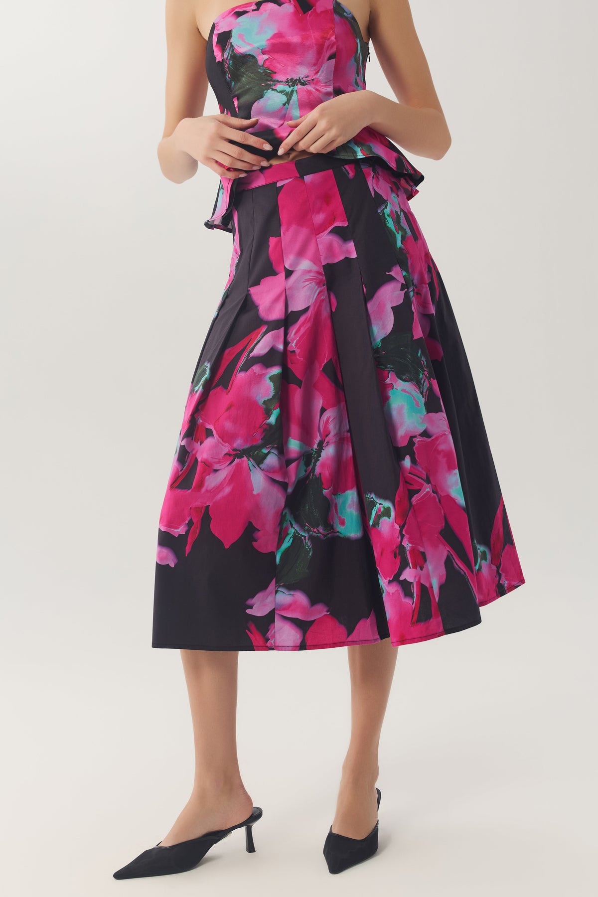 emry skirt